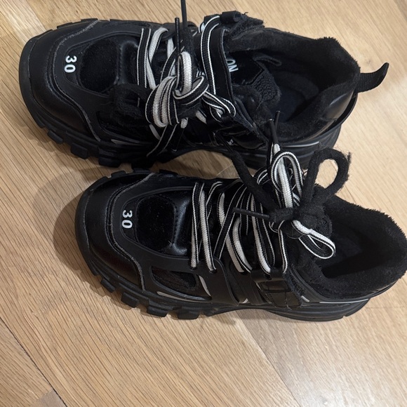 Balenciaga Chunky Track Sneakers size 12 kids sports inspired - Picture 5 of 6